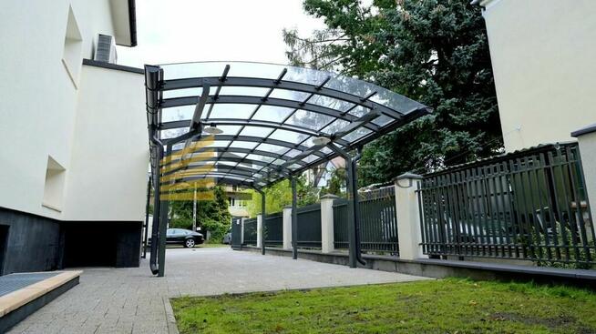 Piękny dom w zielonym zakątku Sadyby