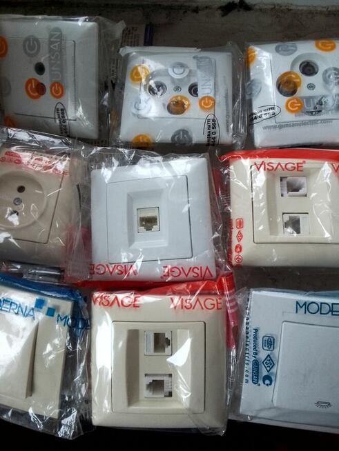 Lamele listewki wykończeniowe tanio wyłącznik, gniazdka 230vo