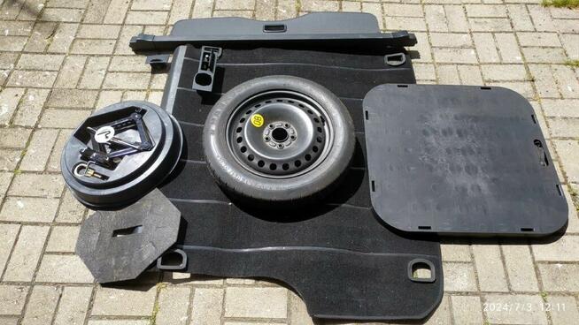 Ford mondeo MK3 kombi - wyposażenie bagażnika