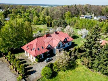 Sprzedam obiekt użytkowy z gruntem i dużym parkingiem przy D