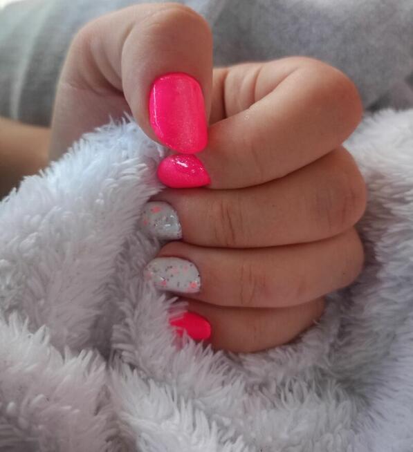 Wykonam paznokcie hybrydowe oraz przedłużane