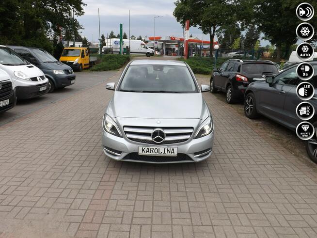 Mercedes B 180
