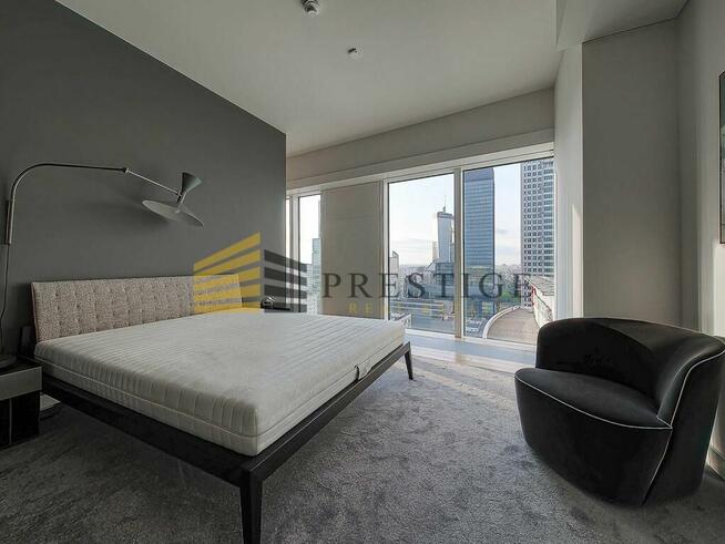 Luksusowo wykończony nowy apartament na Złotej 44