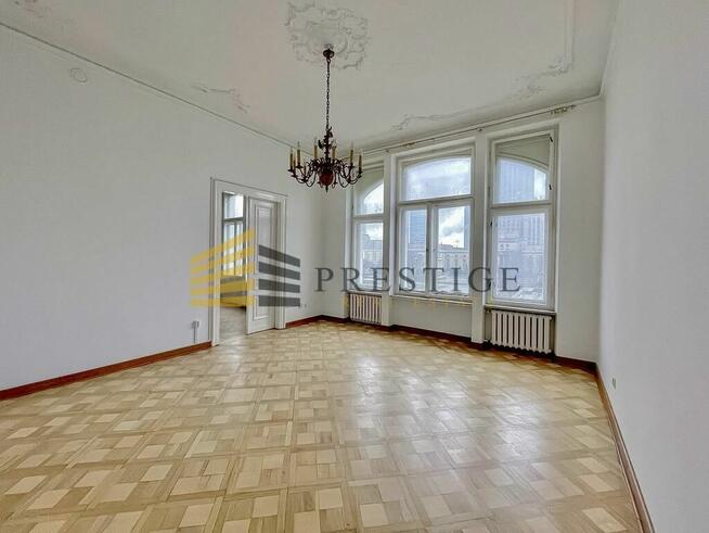 Niezwykle przestronny lokal Al. Jerozolimskie