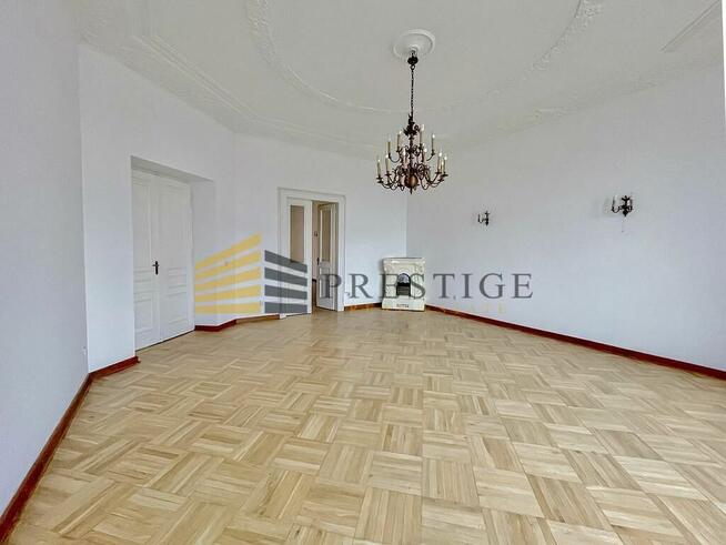 Niezwykle przestronny lokal Al. Jerozolimskie