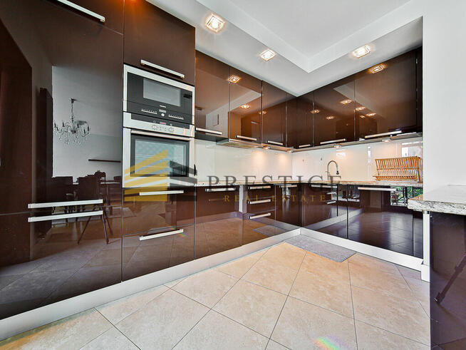 Apartament w wysokim standardzie w Centrum