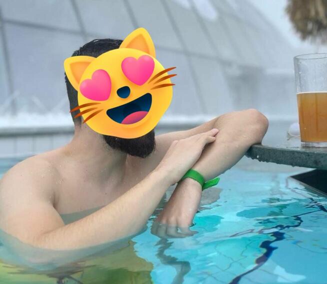 Nietuzinkowy, otwarty Brunet dla PARY (K+M)