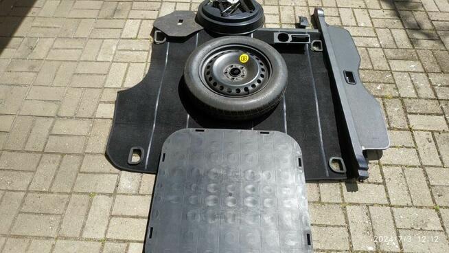 Ford mondeo MK3 kombi - wyposażenie bagażnika