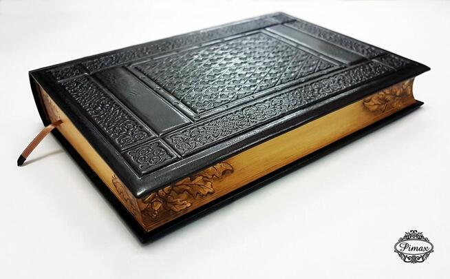 Oprawa książek na prezent, księgi, albumy, oprawy skórzane.