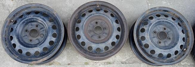 3 Felgi Stalowe r14 Cena za Wszystkie 3 Rozstaw: 115 zToyoty