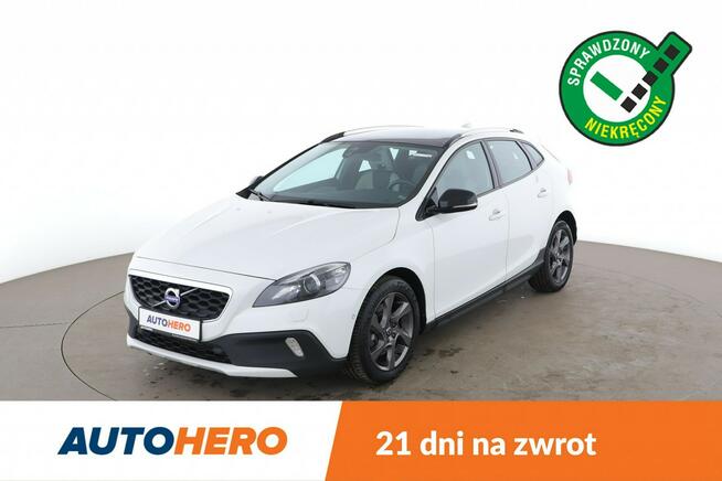 Volvo V40 Cross Country Panorama Tempomat Navi Grzane Fotele Skóra