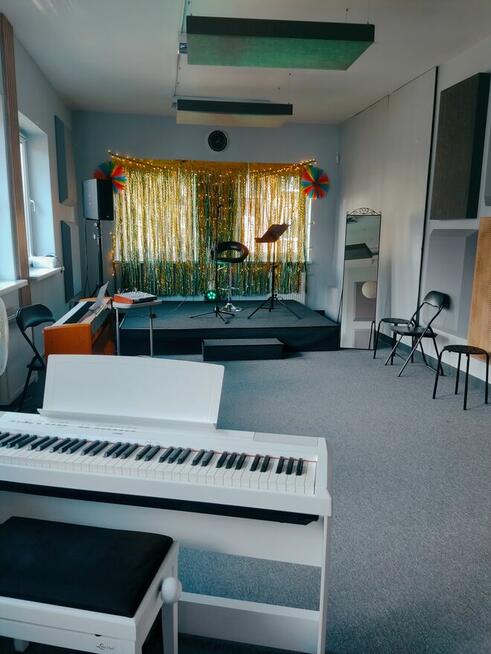 Kursy gry na gitarze, ukulele, gitarze elektrycznej. Kraków.