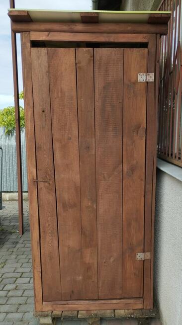 Nowy kibelek- wychodek WC