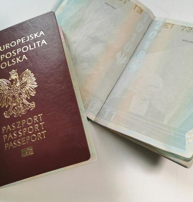 Naprawa paszportu, naprawy paszportów, wklejanie kartek itp.