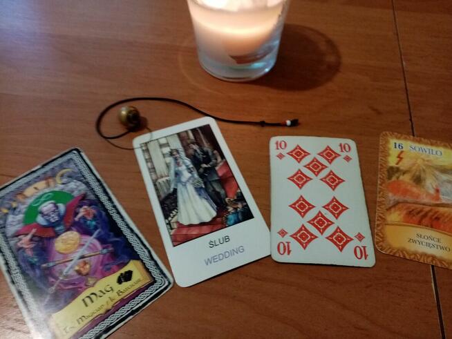Wróżka tarot i chiromancja