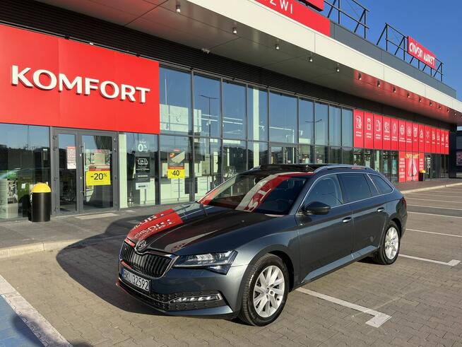 Skoda Superb Hybryda 218KM faktura VAT