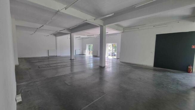 Lokal handlowy 200m2 lub połowa do wynajęcia w Cieszynie.