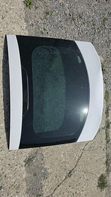 Szyba tył w klapę hatchback Opel Insignia B od 2017-2024r.