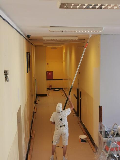 Malarz szpachlarz z wieloletnim doświadczeniem szuka pracy