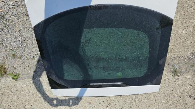 Szyba tył w klapę hatchback Opel Insignia B od 2017-2024r.