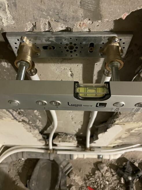 Hydraulik Usługi hydrauliczne Naprawa Spłuczek Podtynkowych