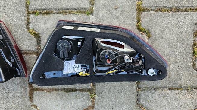 LAMPY TYŁ W KLAPĘ PRAWA LEWA OPEL INSIGNIA B 2017-2024r.