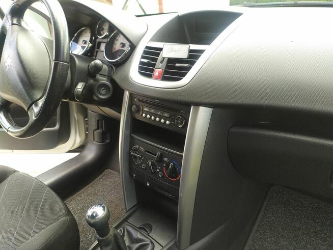 Sprzedam auto Peugeot 207 SW 1.4 VTi 95KM z roku 2008