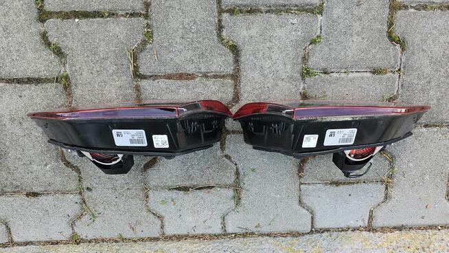 LAMPY TYŁ W KLAPĘ PRAWA LEWA OPEL INSIGNIA B 2017-2024r.