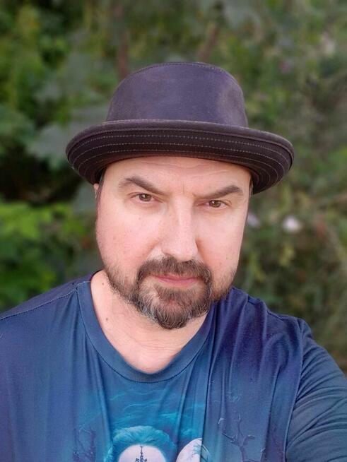 ️ ️Lubię lekko zezowate.