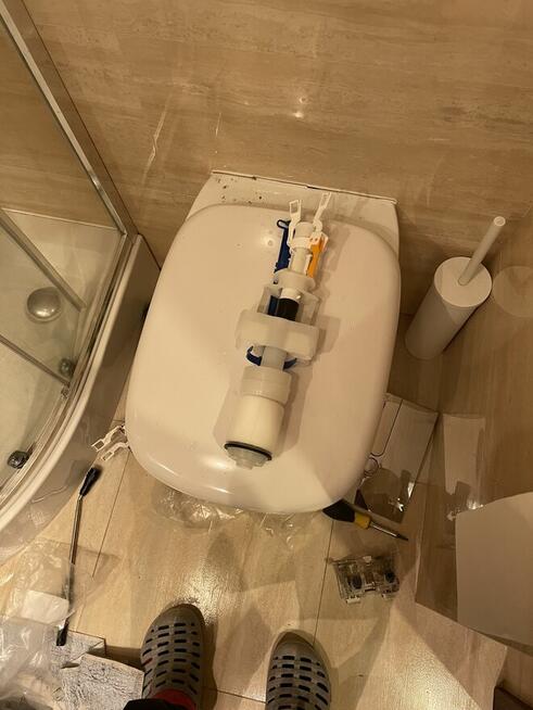 Hydraulik Usługi hydrauliczne Naprawa Spłuczek Podtynkowych