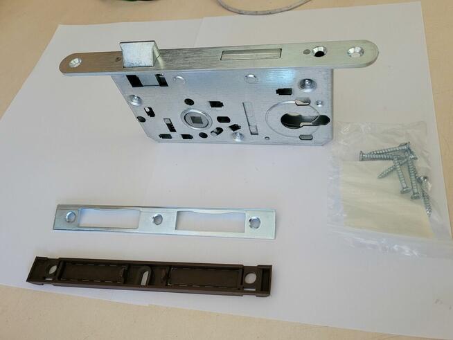 210 mm 72/55 Assa Abloy 4262 zamek wpuszczany