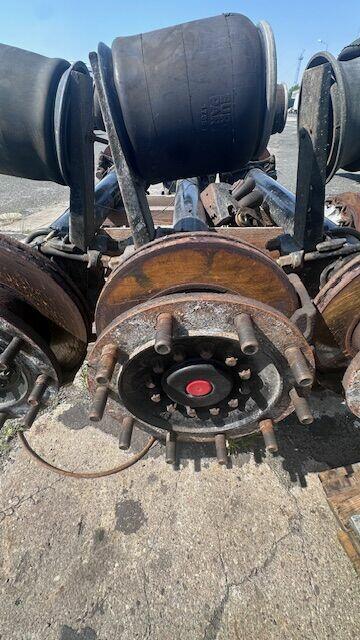 osie naczepowe SAF tarcza