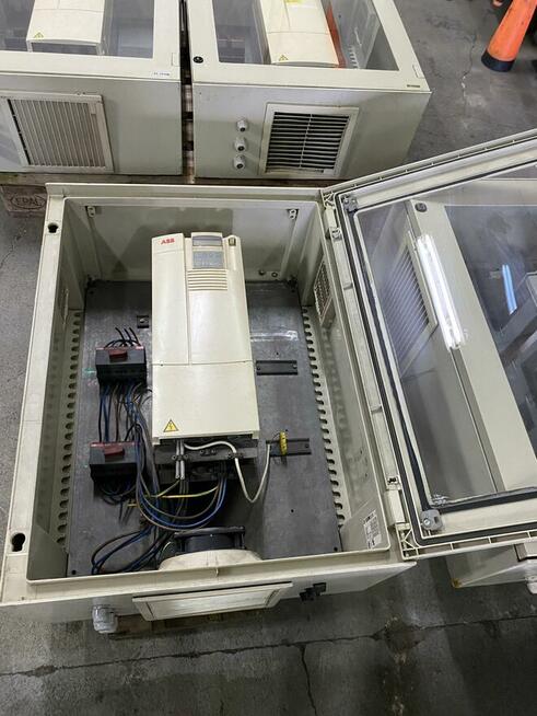 FALOWNIK ABB ACS401001632 P: 15KW + szafka