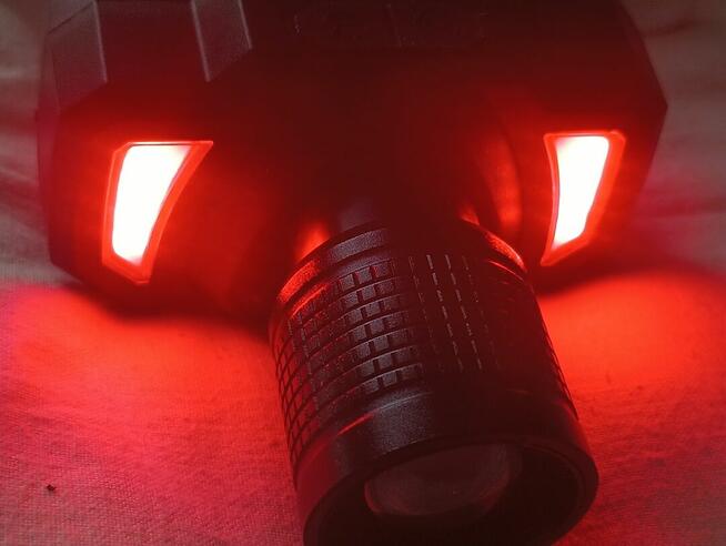 Latarka czołowa, ruch, światło na alarm, zoom, ladowanie