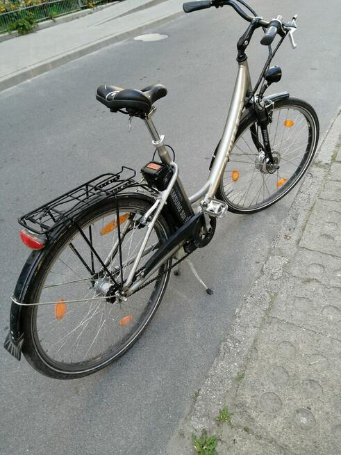 Rower elektryczny damka.