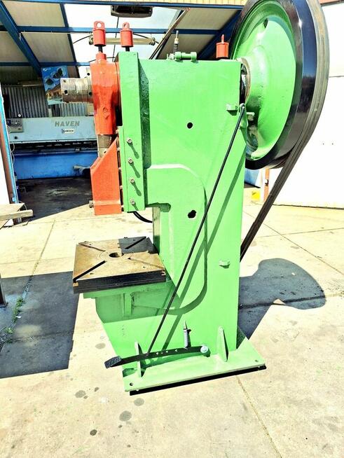 Prasa mimośrodowa 40T