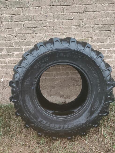 Sprzedam oponę budowlaną