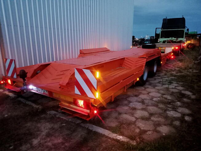 przyczepa niskopodwoziowa specjalna wielton do kombajnów