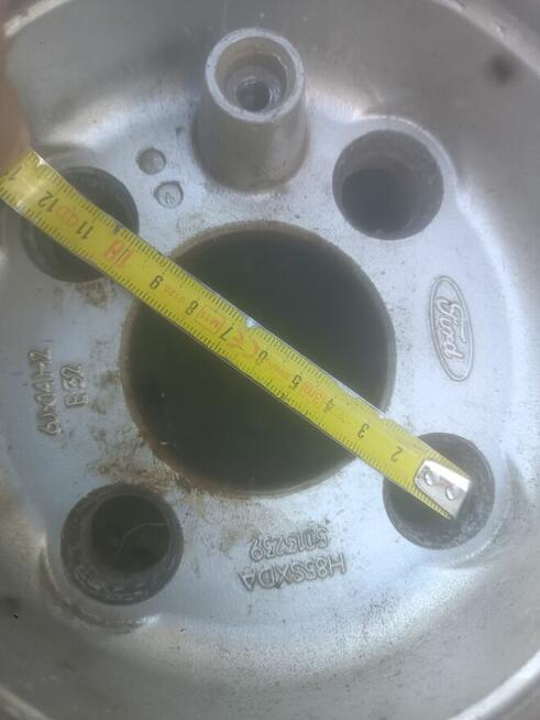 Sprzedam opony felgi aluminiowe z forda