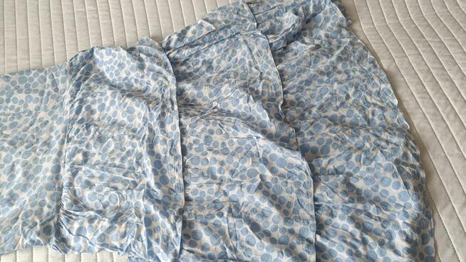 Piękna Sukienka w groszki z trzema falbanami i podszewką BIA