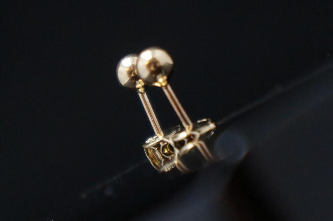 UROKLIWE ZŁOTE KOLCZYKI