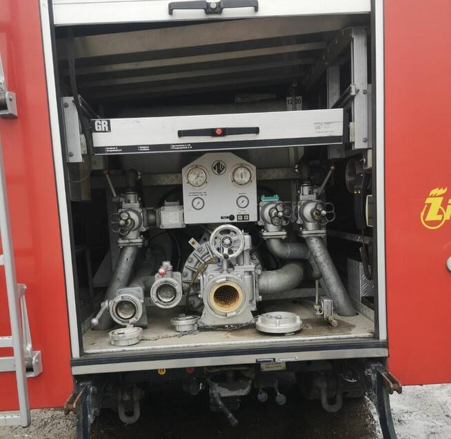 MERCEDES 1222 FIRE TRUCK 4x4 / Expedition / Overland