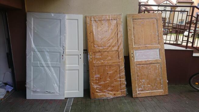 Skrzydło drzwiowe 4 szt. 860/1985 lewe. Lite drewno świerk.