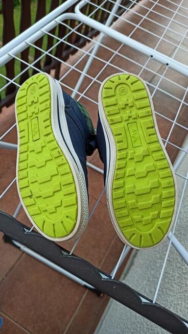 Buty jesienno-zimowe z ociepleniem w środku