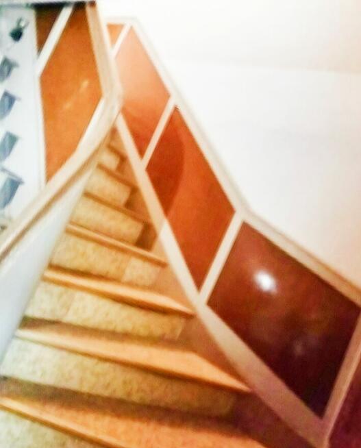 Niemcy Dom piętrowy z tarasem KW do zamieszkania. Nowy dach.