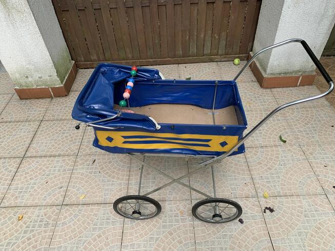 Zabawki PRL - wózek dla lalki