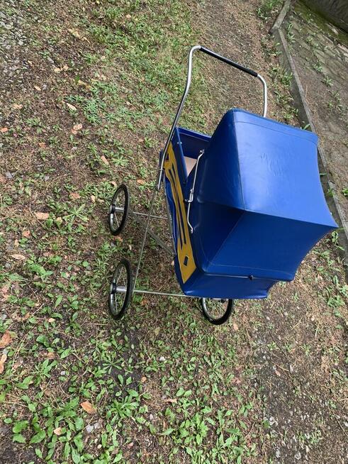 Zabawki PRL - wózek dla lalki