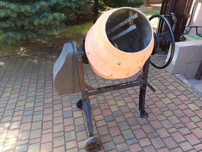 Wynajem zagęszczarki Buk Ubijarki gruntu 110 kg JCB