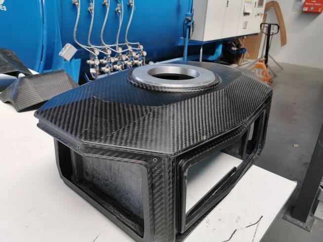 CARBON C14 - produkcja i naprawa kompozytów