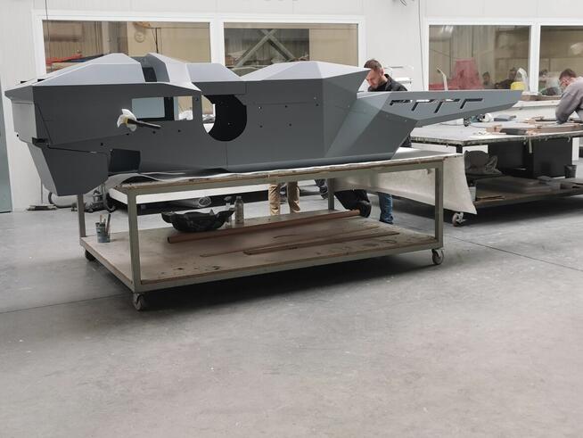 CARBON C14 - produkcja i naprawa kompozytów